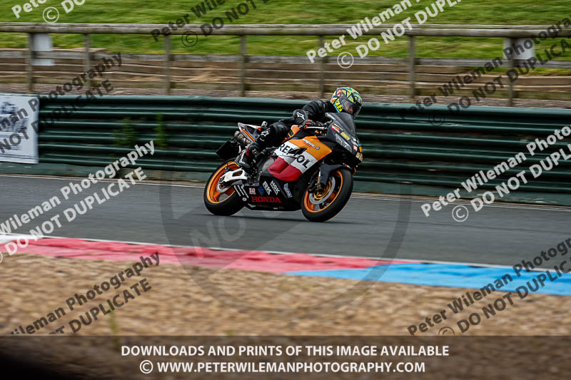 enduro digital images;event digital images;eventdigitalimages;mallory park;mallory park photographs;mallory park trackday;mallory park trackday photographs;no limits trackdays;peter wileman photography;racing digital images;trackday digital images;trackday photos